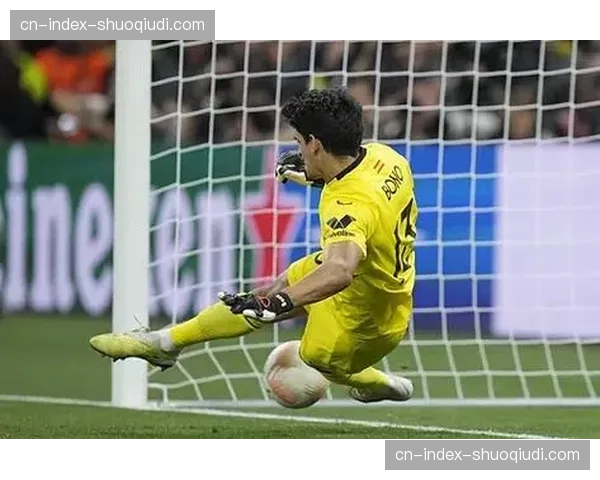专访塞维利亚门将布努：球队的目标是守住欧协联附加赛席位