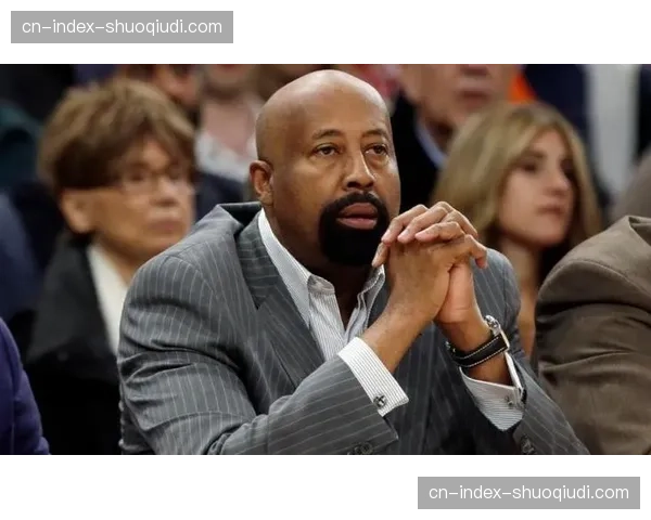 印第安纳狂热队召开新闻发布会，介绍全新教练组与管理层架构